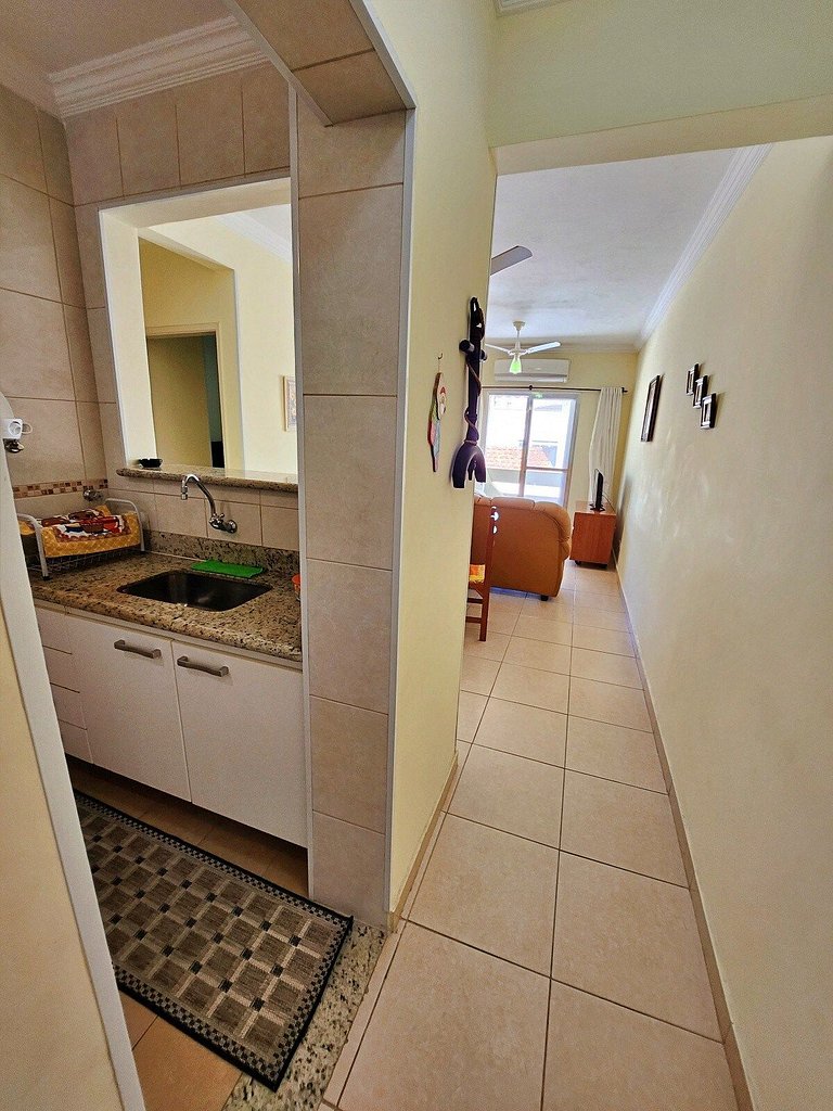 Aconchegante Apto 01 dorm c/Sacada, Ar-Cond, Wi-Fi, Lado Pra