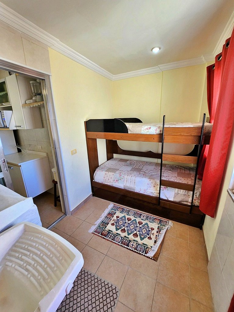 Aconchegante Apto 01 dorm c/Sacada, Ar-Cond, Wi-Fi, Lado Pra