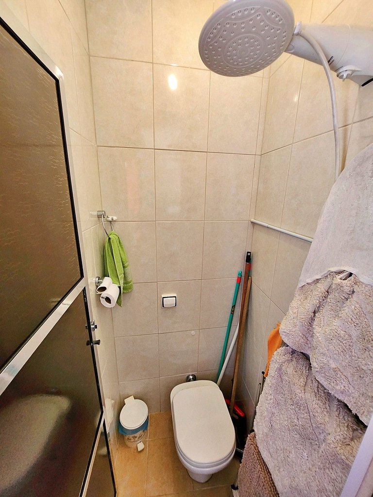 Aconchegante Apto 01 dorm c/Sacada, Ar-Cond, Wi-Fi, Lado Pra