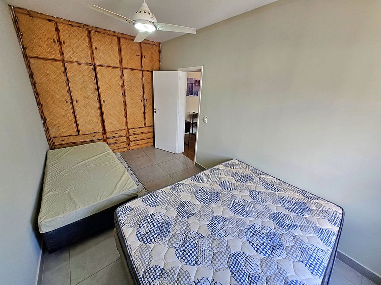 Ap 01 dorm próx de tudo! Wi-Fi, Ar Cond