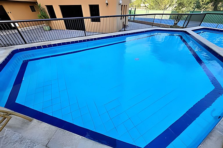 03 dormitórios c/suíte, Vista ao Mar, Piscina