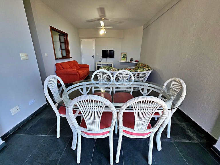 03 dormitórios c/suíte, Vista ao Mar, Piscina