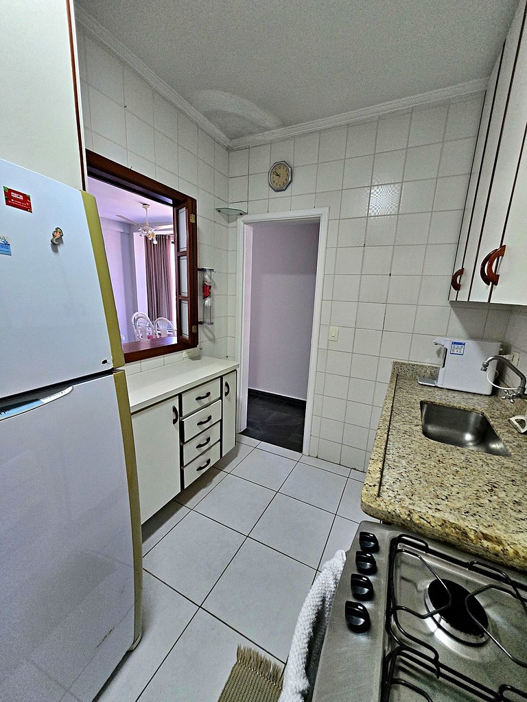 03 dormitórios c/suíte, Vista ao Mar, Piscina